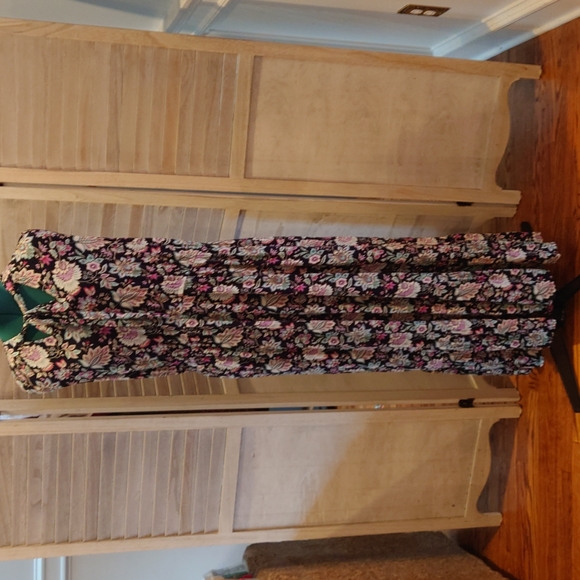 Lane Bryant Dresses & Skirts - Lane Bryant Floral Jersey Maxi Dress 18/20